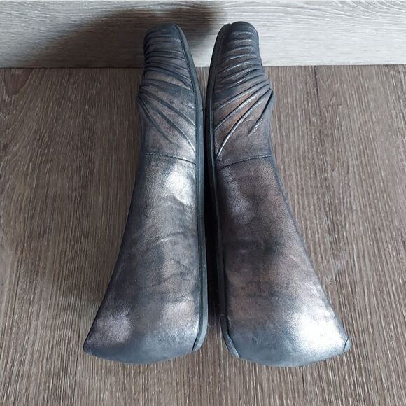 Earthies Dark Pewter Metallic Vanya Leather Flats Slip Ons Size 11B - Picture 8 of 11